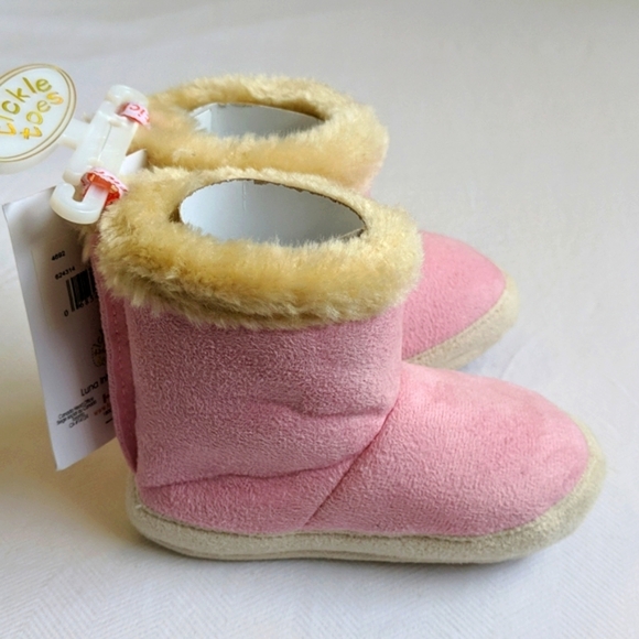 NEW tickle toes pink faux fur baby booties crib shoes size 4 infant - Picture 4 of 7